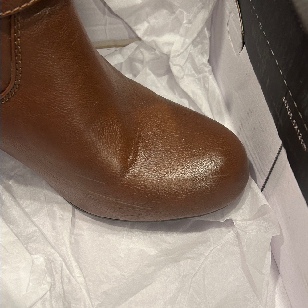 Guess Brown Heeled Boots for Women - Picture 4 of 8